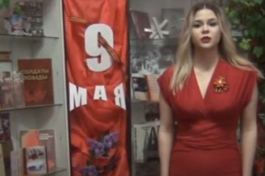 Анастасия Малахова исполняет песню «Ты помни!»